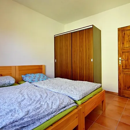 Slapy, Slapska Prehrada - Nova Zivohost Apartment